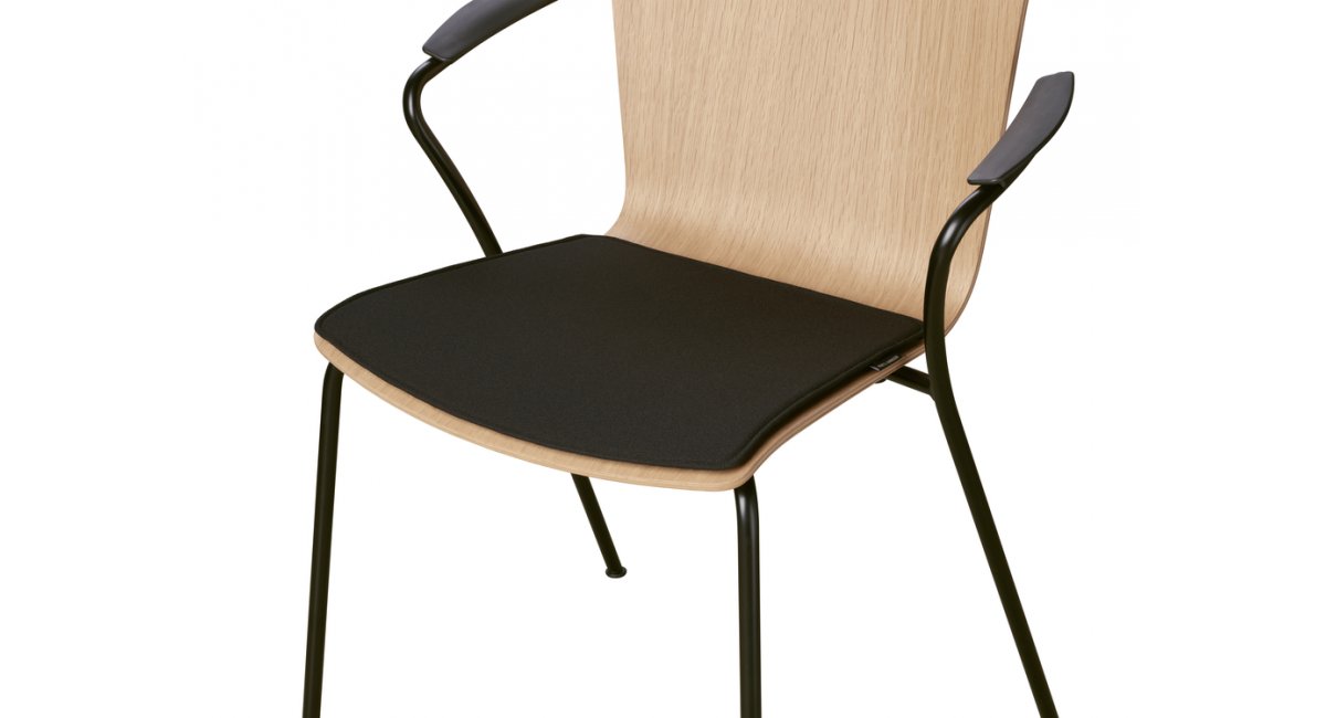 Vico Duo - silla - Vico Magistretti - madera - negro - cojín de asiento - reposabrazos - MINIM