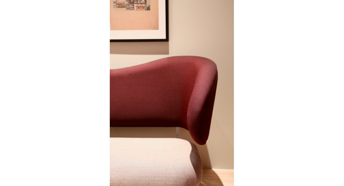 House of Finn Juhl, Wall sofa