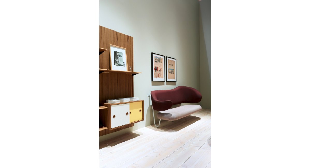 House of Finn Juhl, Wall sofa