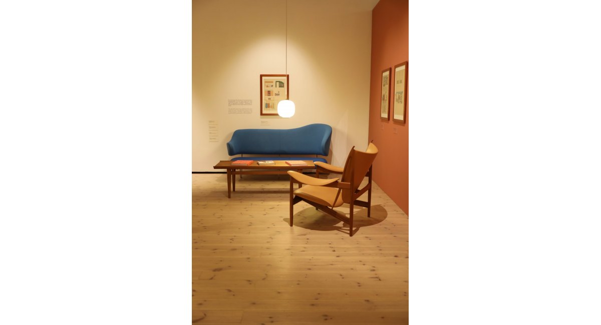 House of Finn Juhl, Wall sofa