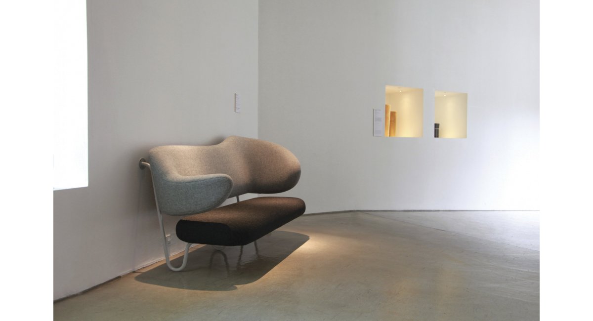 House of Finn Juhl, Wall sofa