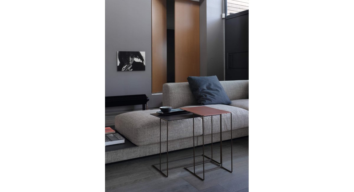 Walter Knoll - Mesa OKI - 0012_digital lifestyle - Madrid - Barcelona - showroom MINIM - Mesita, mesilla, mesa auxiliar