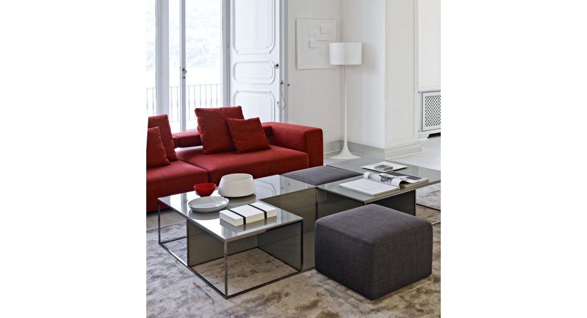 B&amp;B Italia, Area