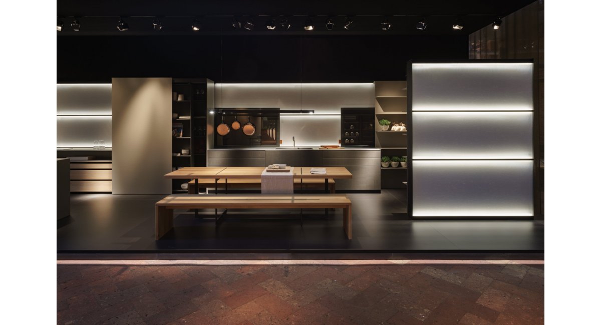 b Solitaire mesa y banco, MINIM Barcelona