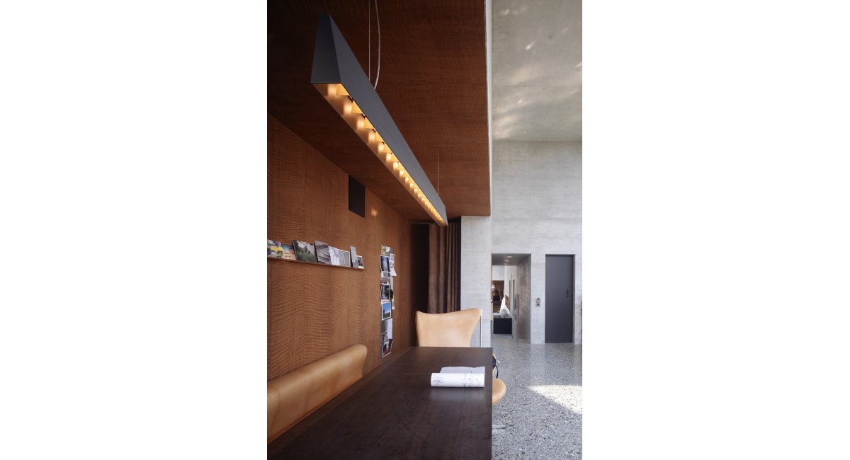 Viabizzuno, Barra d'oro