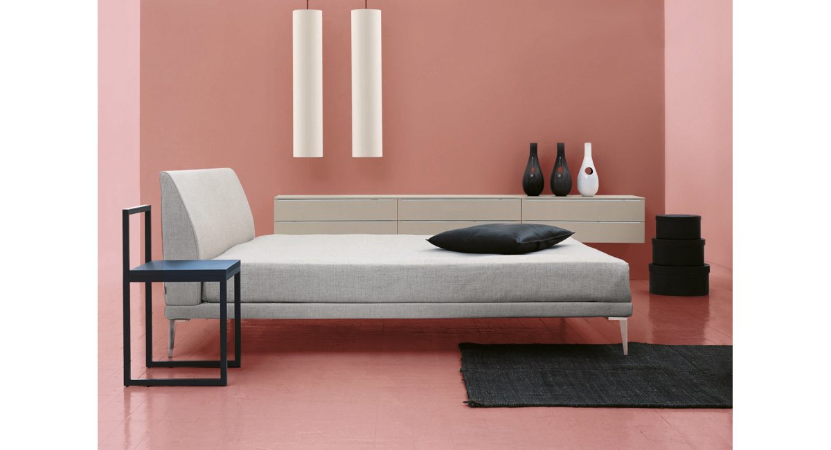 Cappellini, Bed