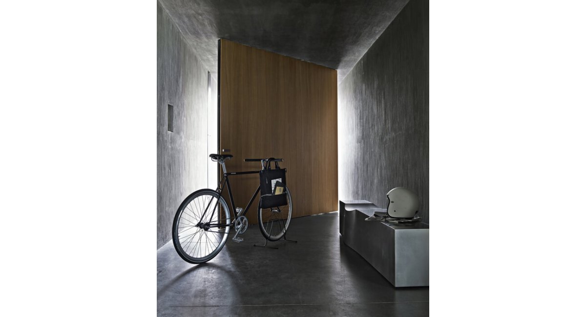 bench_Dip-Double-Dip_b&amp;b_minim showroom