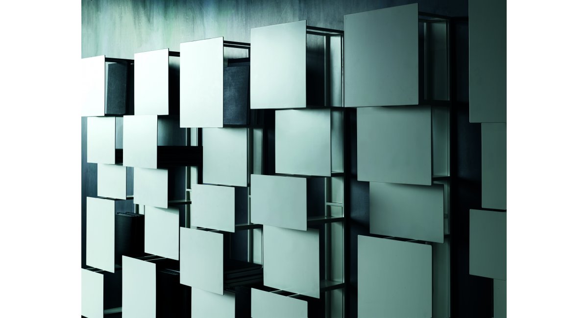 Living Divani, Bukva