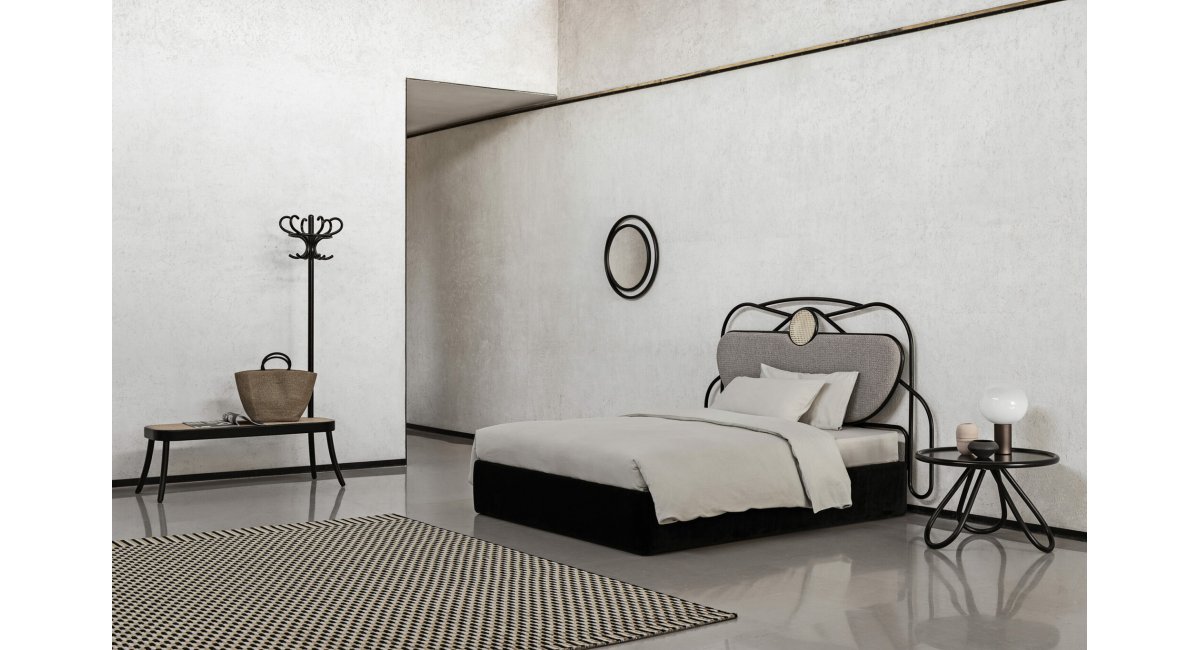 coat racK bench - banco con perchero - Gebrueder Thonet Vienna - MINIM - lifestyle