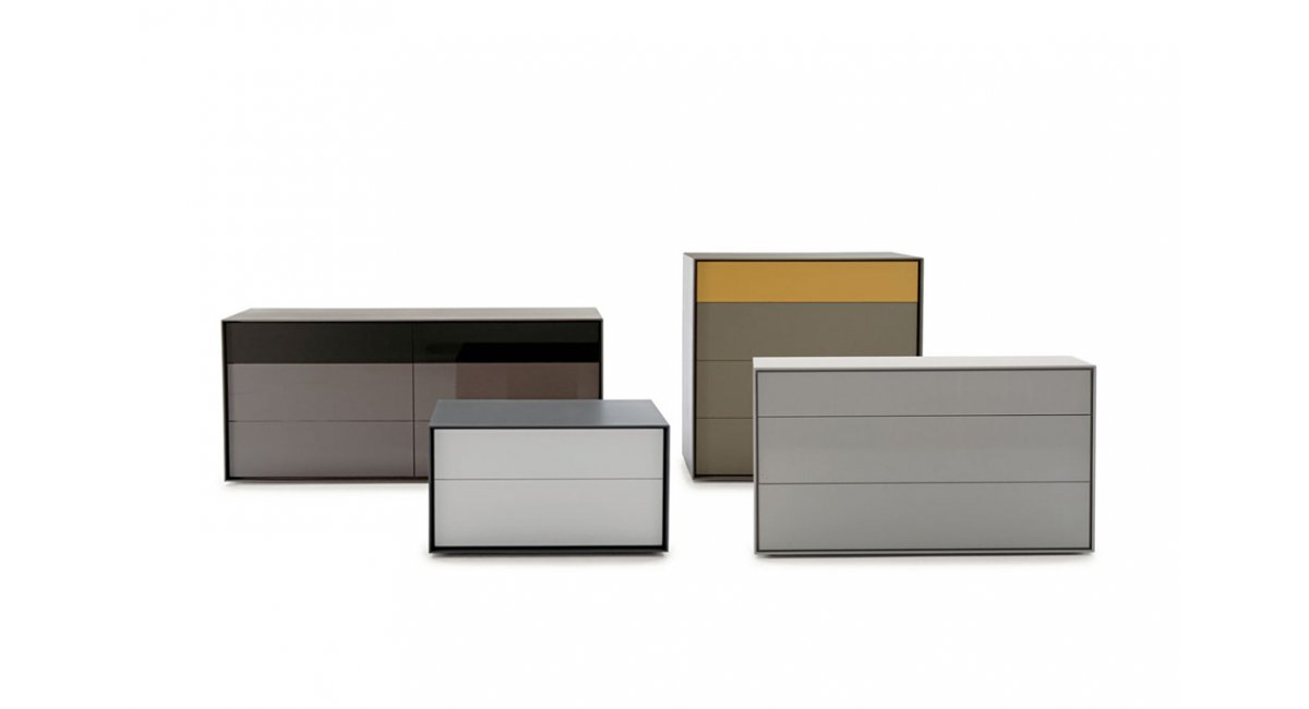 B&amp;B Italia, Dado