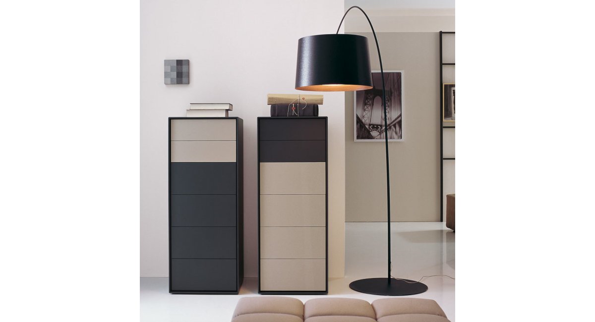 B&amp;B Italia, Dado