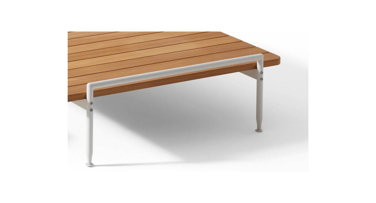 esosoft-outdoor-coffee-table-cassina-minim showroom.