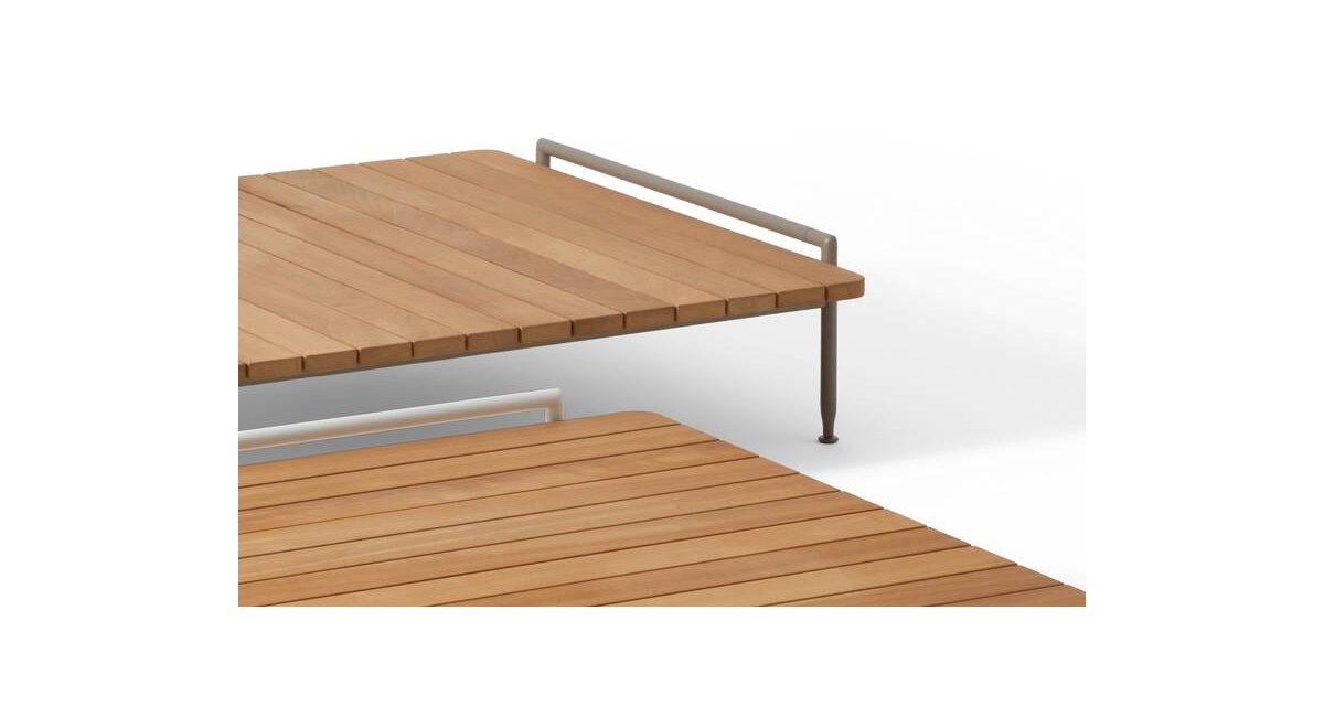 esosoft-outdoor-coffee-table-cassina-minim showroom.