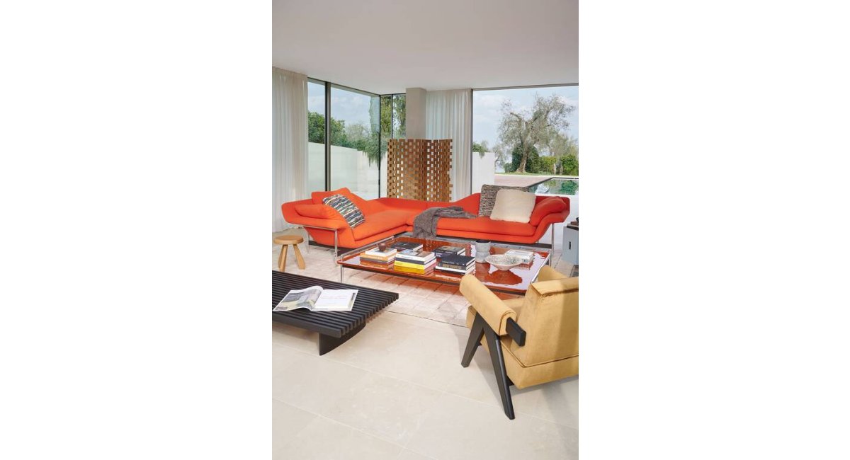 esosoft_sofa_antonio citterio_minim showroom