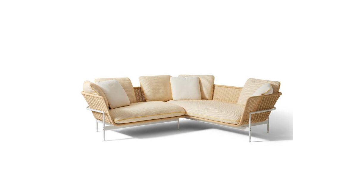 esosoft_sofa_outdoor_minim showroom_cassina