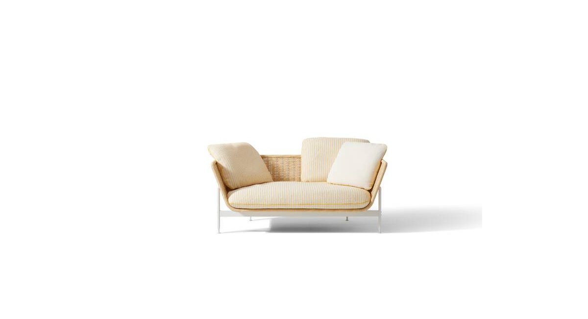 esosoft_sofa_outdoor_minim showroom_cassina
