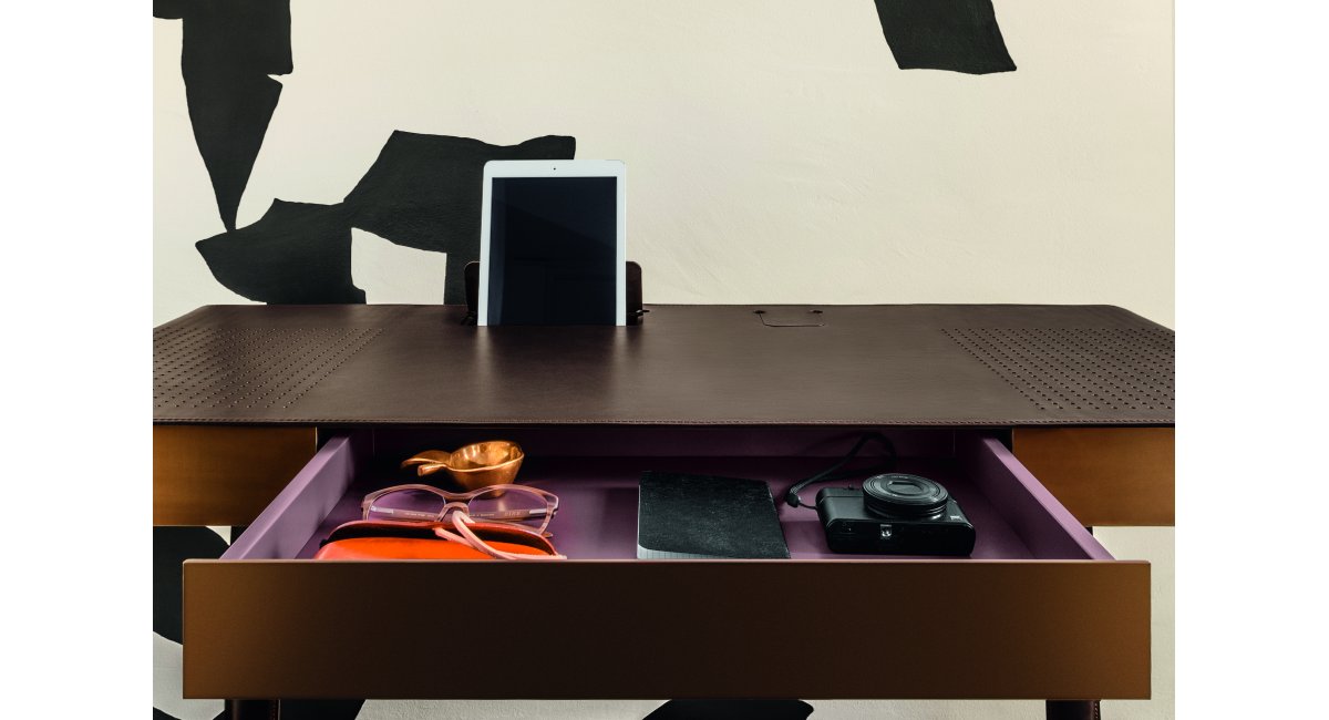 ClassiCon, Pegasus Home Desk