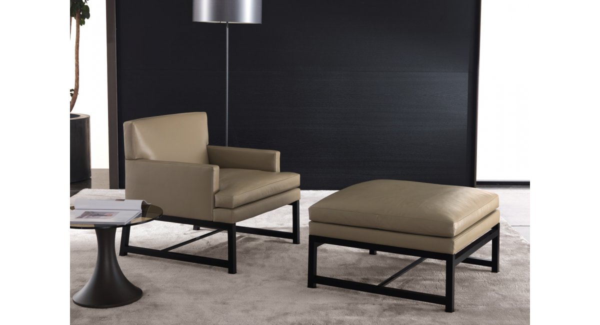 Minotti, Flynt Armchair