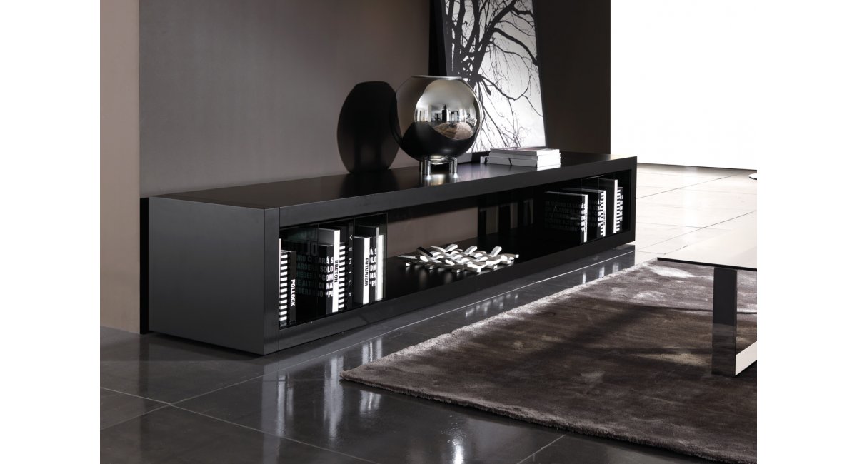 Minotti, Johns Low