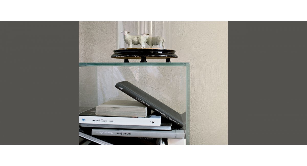 Cassina, l26 Volage Comodino