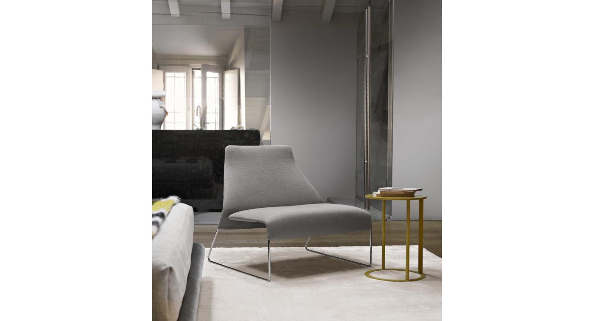 B&amp;B Italia, Lazy 05