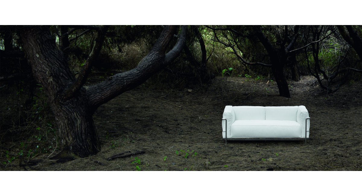 Cassina, LC3 outdoor