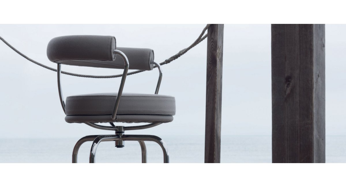 Cassina, LC7 outdoor