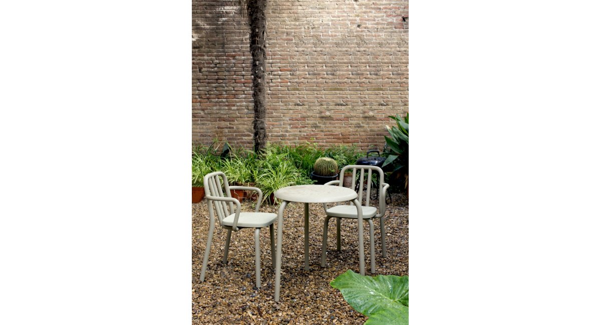 Tube silla exterior en MINIM