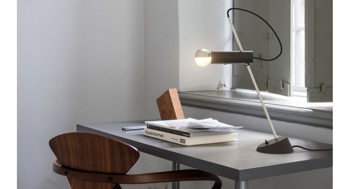 model 566 - lámpara de sobremesa - lifestyle lámpara escritorio - Astep - MINIM