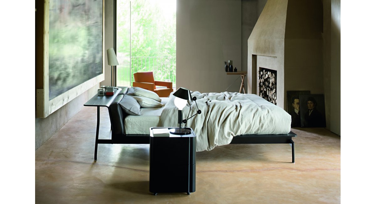 Nemo, Mr. Light short