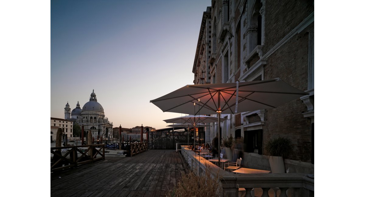 Viabizzuno, Ombrella