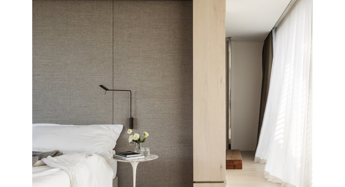 Viabizzuno, Roy parete