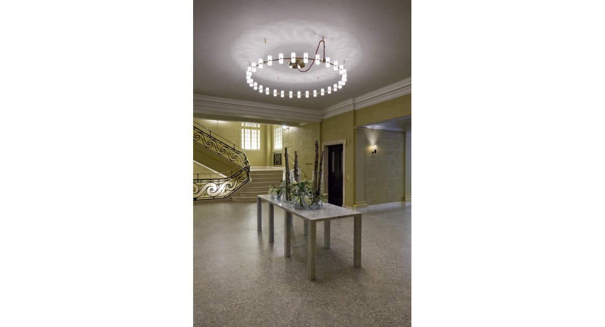 Viabizzuno, Royal chandelier