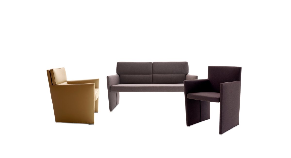 sofa_Posa_David Chipperfield_b&amp;b_minim showroom