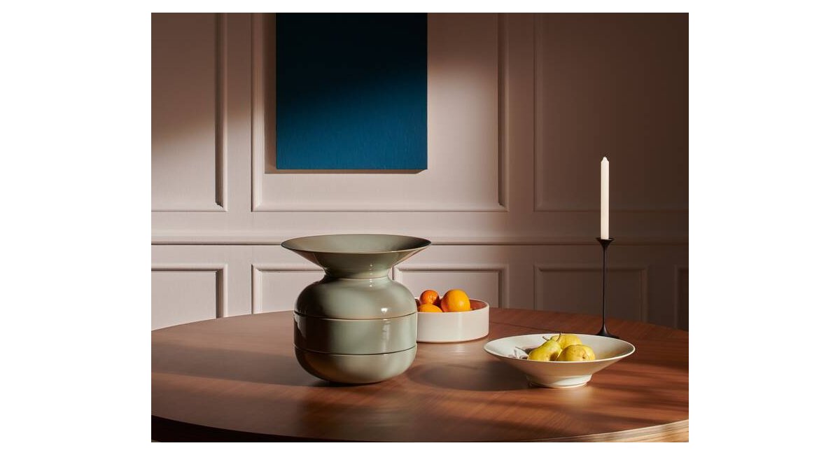 torrecotta vase-cassina-minim showroom-