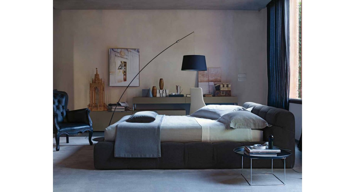 B&amp;B Italia, Tufty-Bed