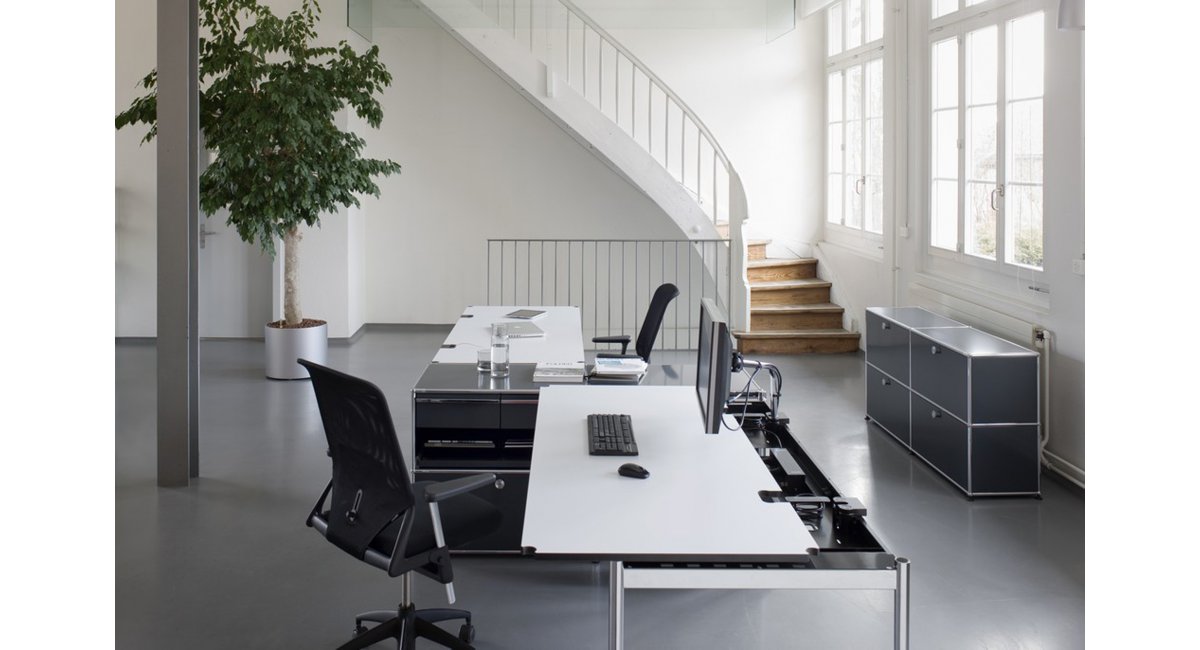 USM, USM Haller table