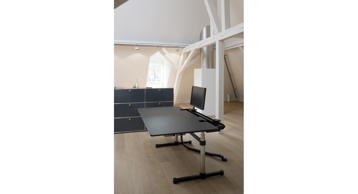 USM, USM Kitos advanced table