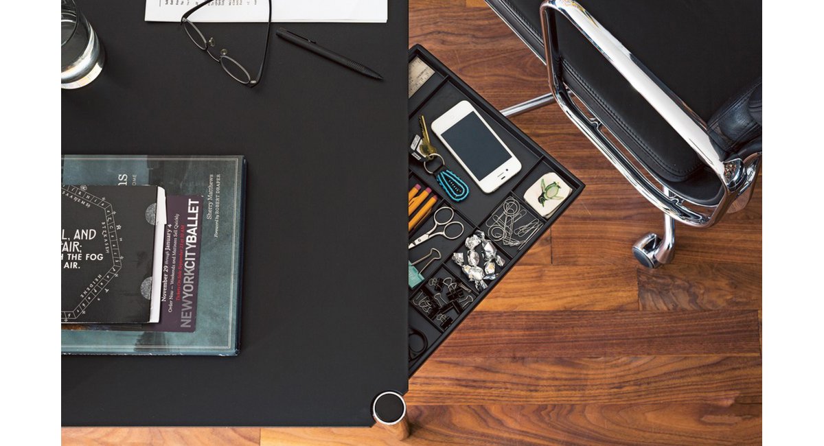 USM, USM Haller home office table