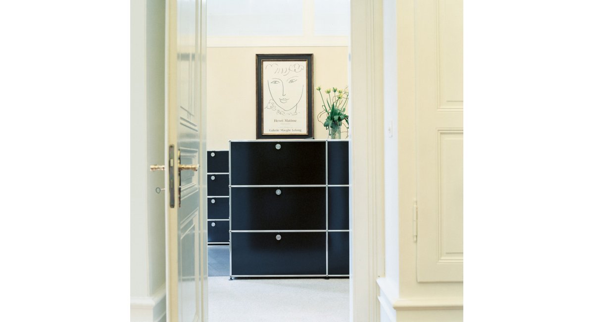USM, USM Haller sideboard