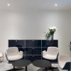 Minim-Instituto Clavel- zona VIP -sala de reuniones- Clínica - Interiorismo - Diseño de interiores - diseño contemporaneo - diseño moderno