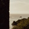Casa Alta, Cadaqués, vista al mar des de l'interior — Francesc Rifé Studio per a MINIM