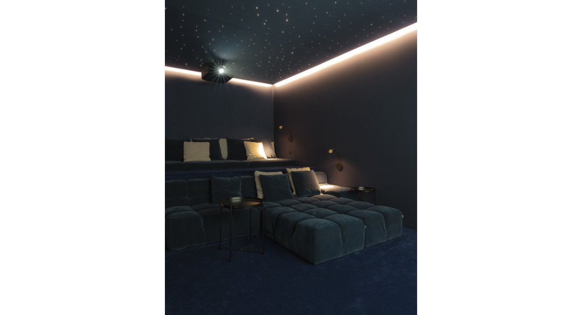Cine con techo estrellado, MINIM Barcelona