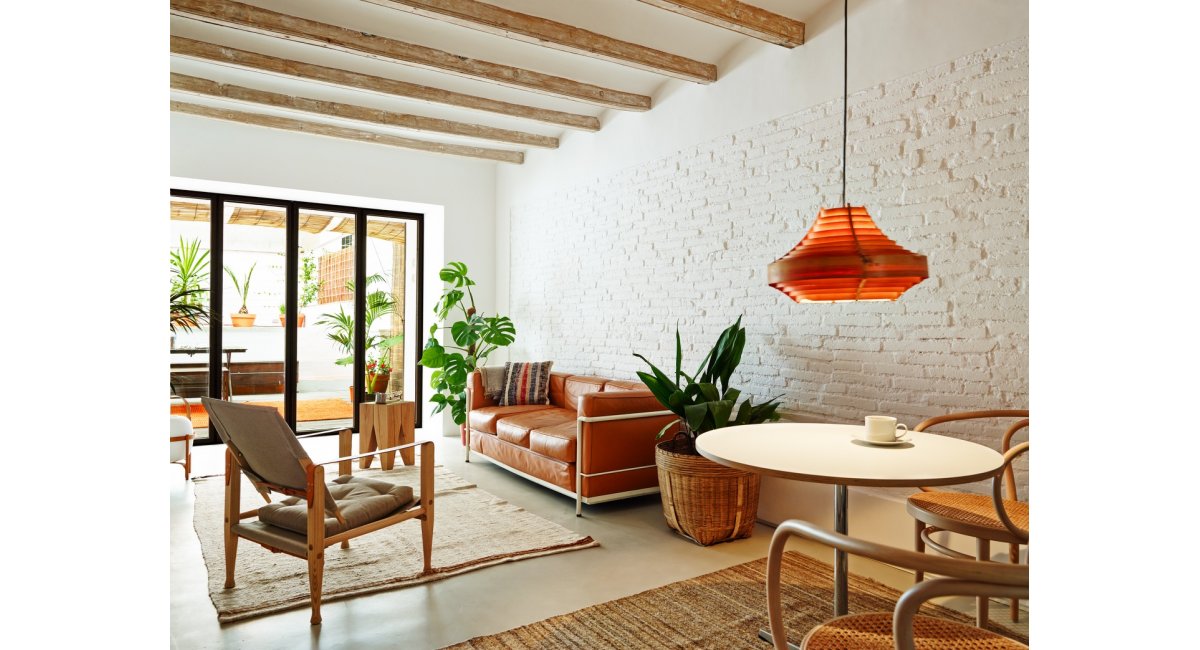 Entresuelo en el centro de Barcelona mobiliario MINIM