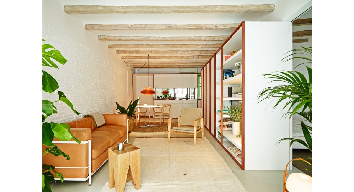 Entresuelo en el centro de Barcelona mobiliario MINIM