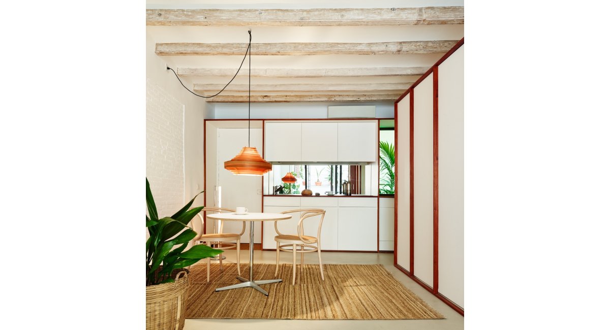 Entresuelo en el centro de Barcelona mobiliario MINIM