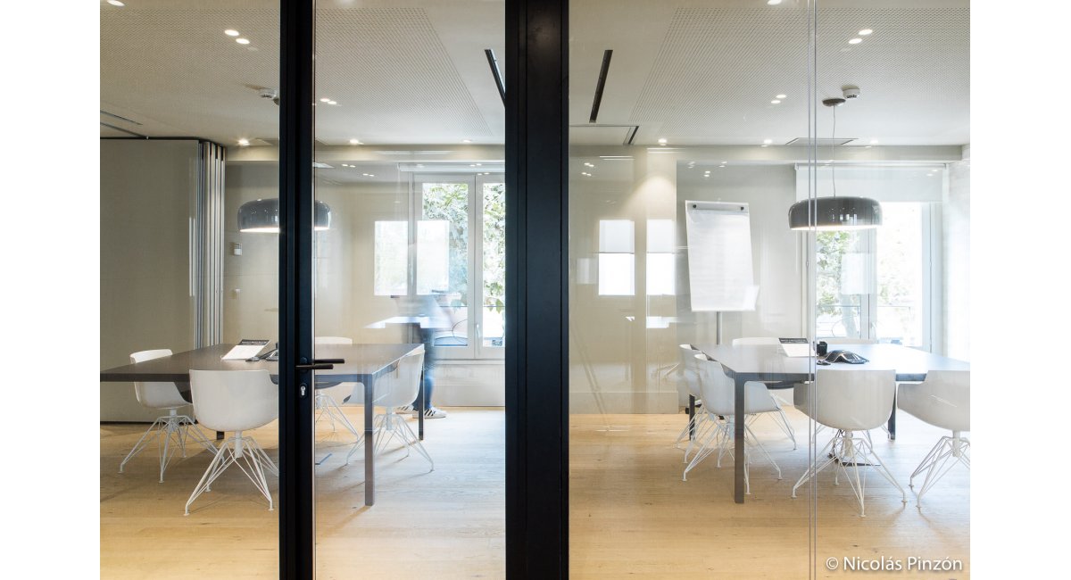 Proyecto mobiliario La Roca Village Barcelona