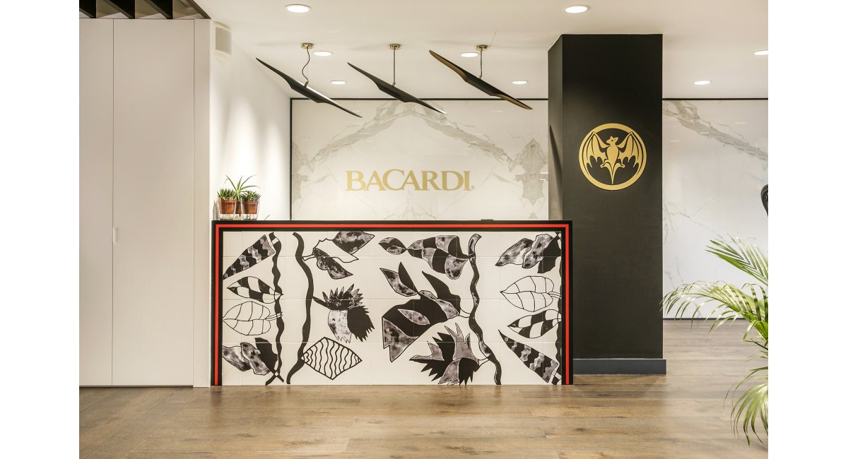 MINIM amueblamiento oficinas Bacardi Barcelona