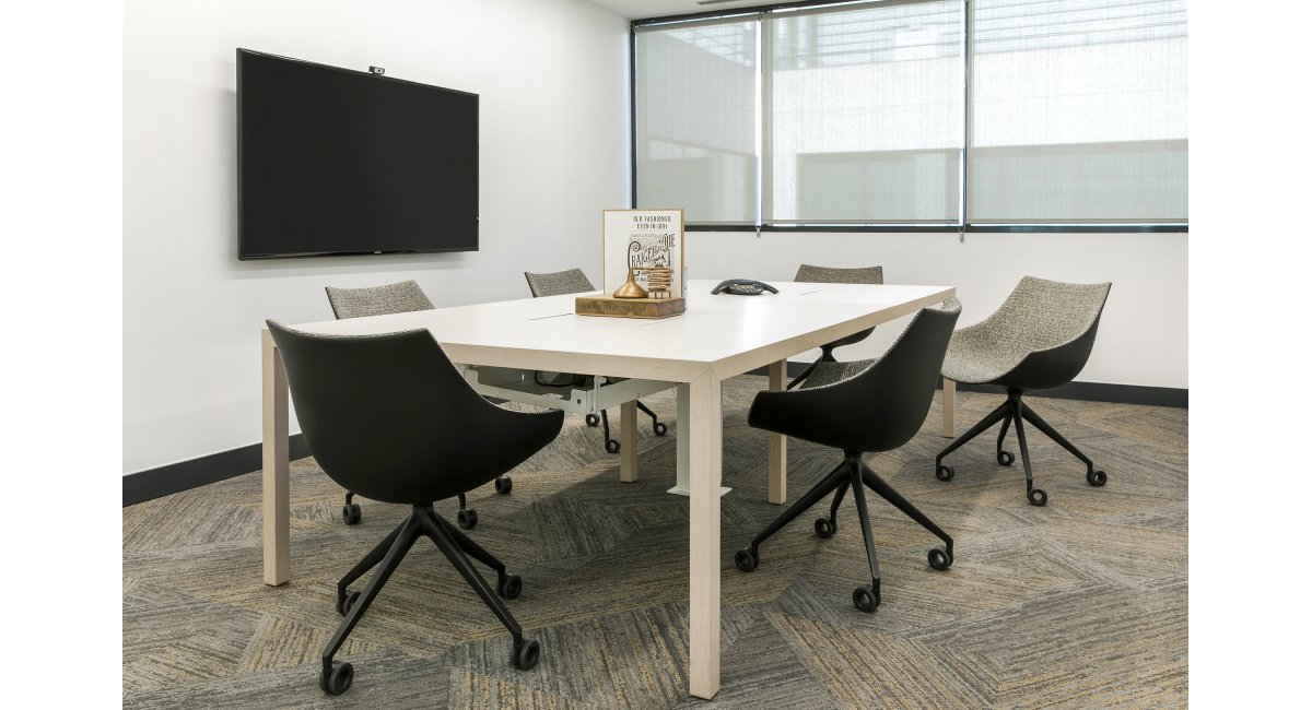 MINIM amueblamiento oficinas Bacardi Barcelona