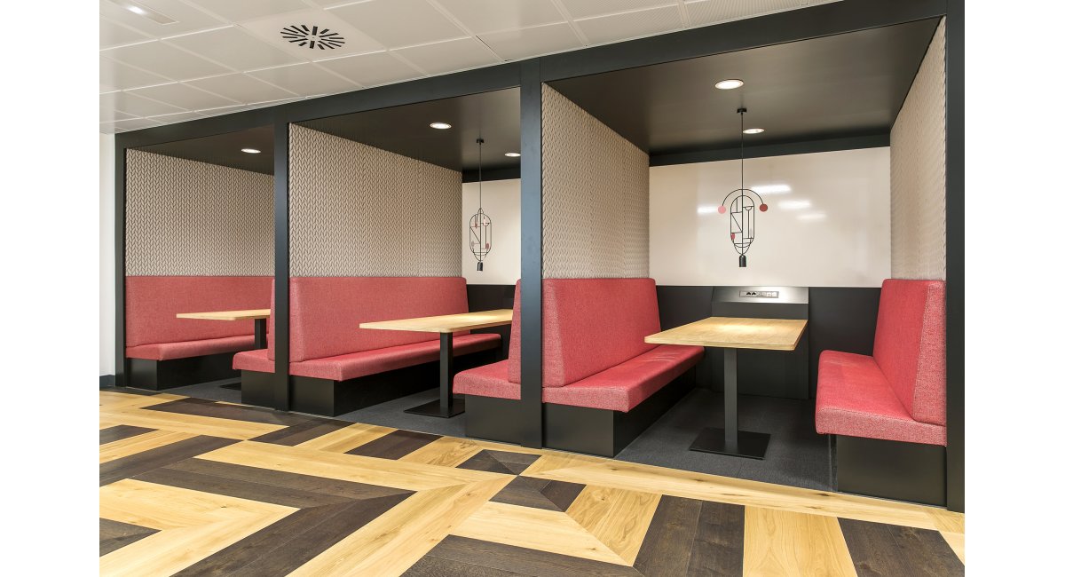 MINIM amueblamiento oficinas Bacardi Barcelona